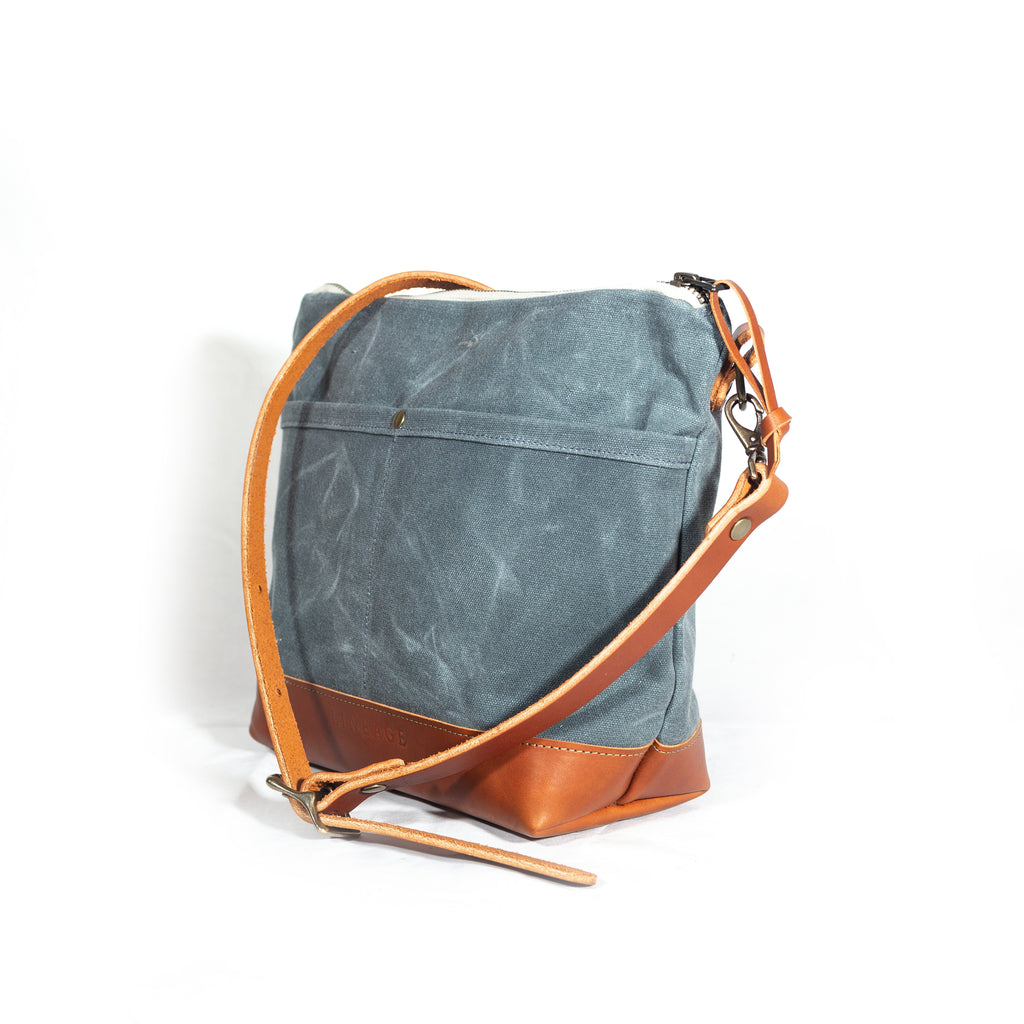 The Vanna Crossbody - Charcoal