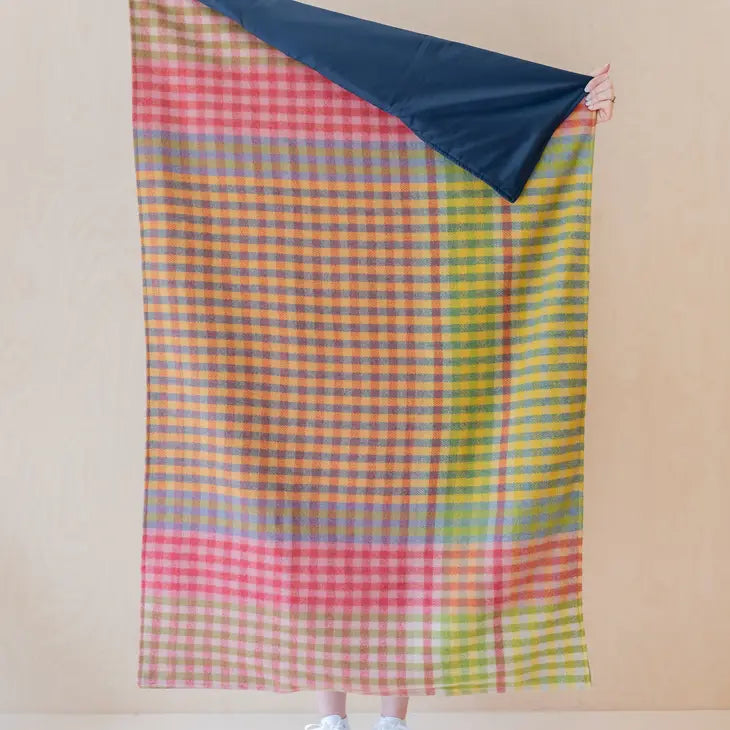 Recycled Wool Foldable Picnic Blanket